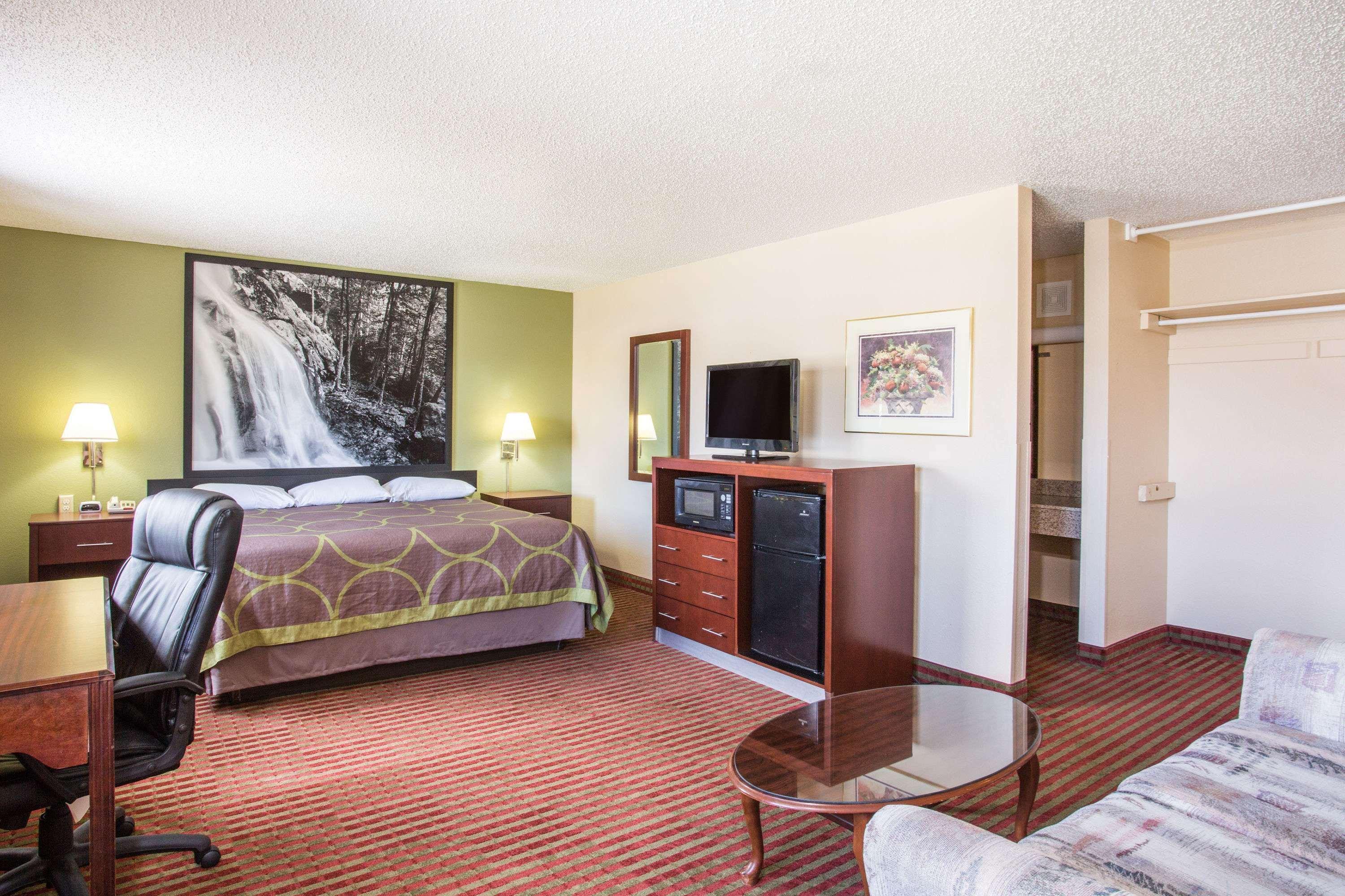 Super 8 By Wyndham Harrisonburg Motel Eksteriør billede
