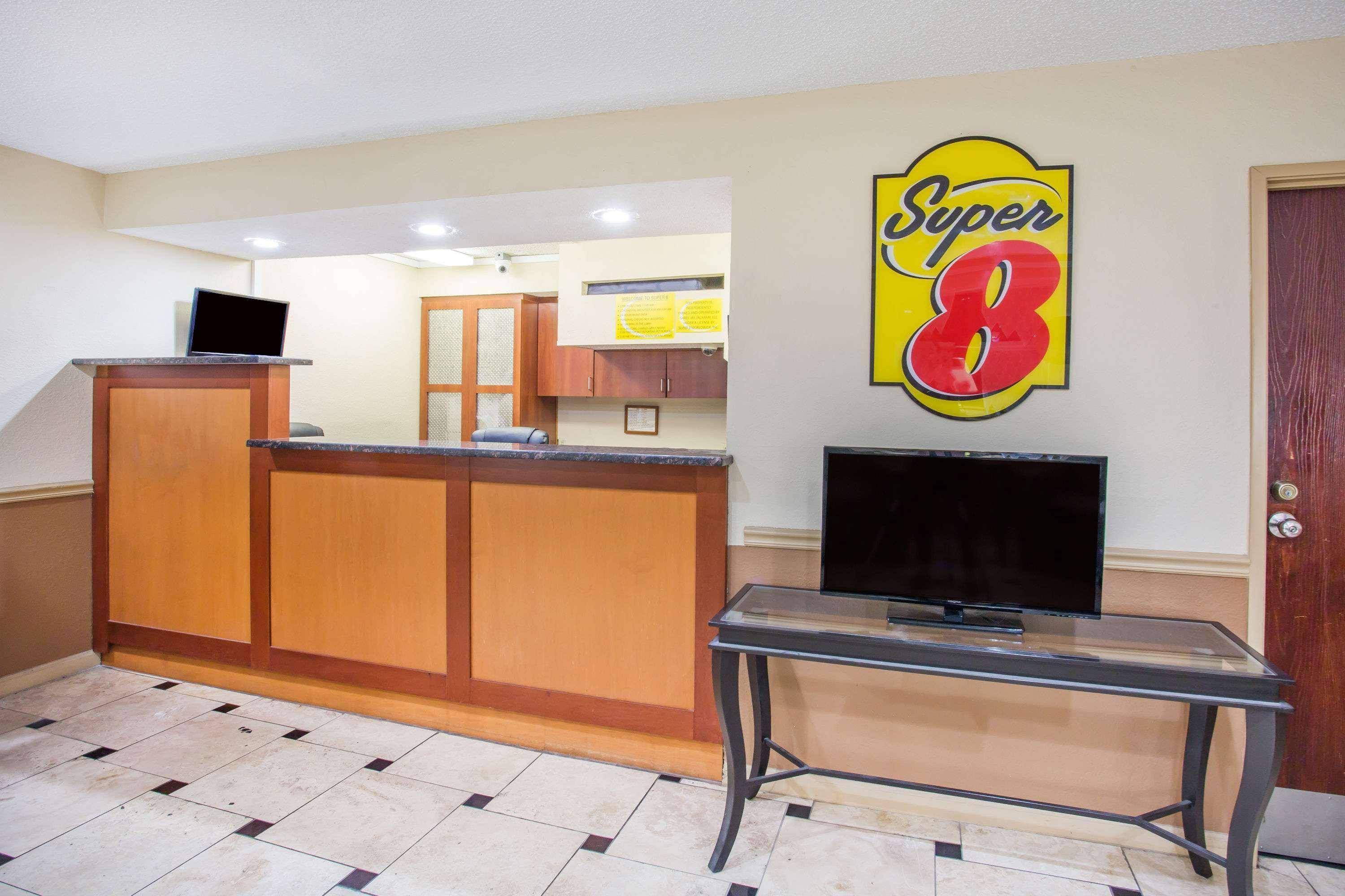 Super 8 By Wyndham Harrisonburg Motel Eksteriør billede