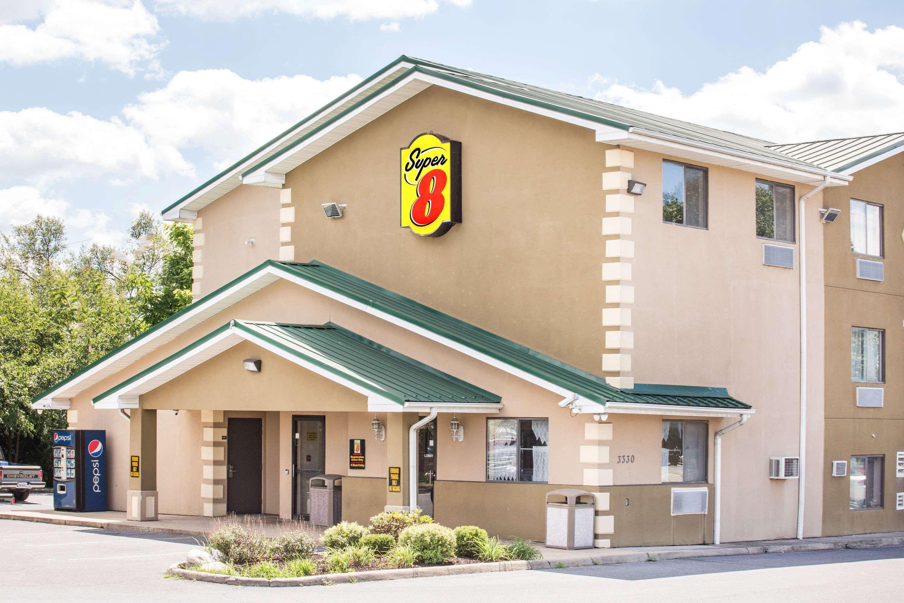 Super 8 By Wyndham Harrisonburg Motel Eksteriør billede